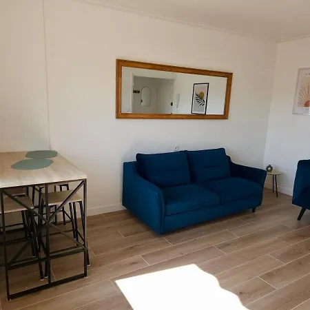 Beau Studio, Le Lerins Centre Juan-les-pins , 150m Des Plages アパート アンティーブ